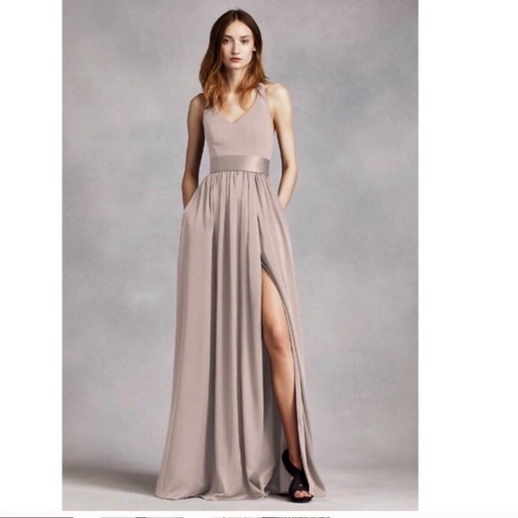 NWOT VERA WANG WHITE V -Neck Halter Gown with Slit VW360214 Biscotti 4 - Picture 6 of 6